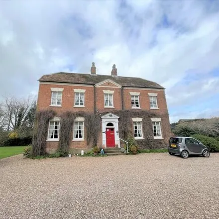 Buy this 6 bed house on unnamed road in Hinckley, LE10 2TX