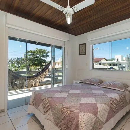 Rent this 3 bed house on José Amândio in Bombinhas - SC, 88215-000