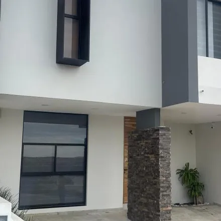 Rent this 3 bed house on unnamed road in Ciudad Tres Marías, 58254 Atapaneo