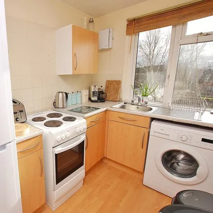 Rent this 1 bed apartment on Woking Road in Guildford, GU1 1QD