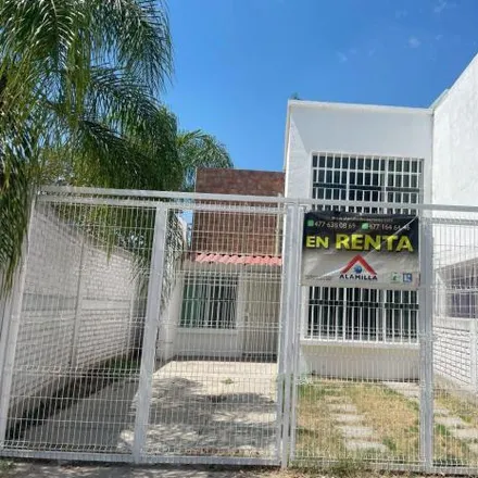 Image 2 - Torcaza 120, Ex Hda La Morena Ii, 37260 León, GUA, Mexico - House for rent