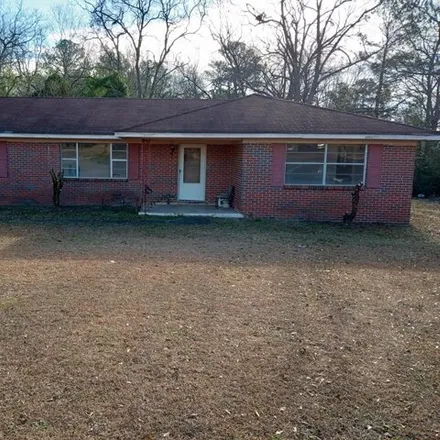 Buy this 3 bed house on 1160 Kinsey Road in Dothan, AL 36303