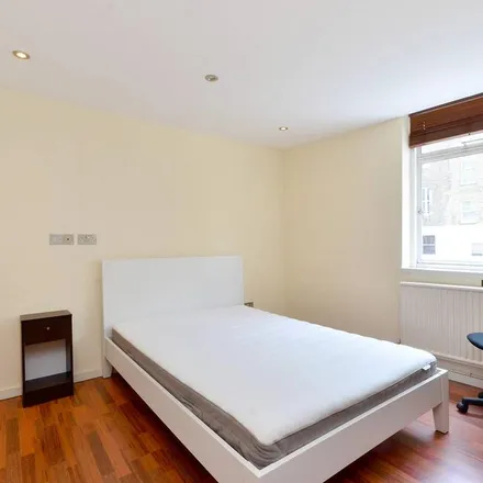 Rent this 1 bed apartment on Chester Close South in London, NW1 4NG