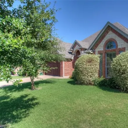 Rent this 4 bed house on 144 Sawgrass Drive in Willow Park, Parker County