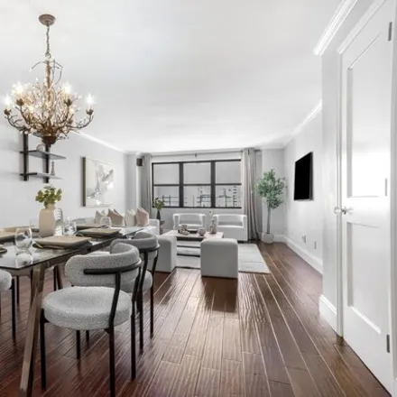 Image 5 - Chesapeake House, 201 East 28th Street, New York, NY 10016, USA - Apartment for sale