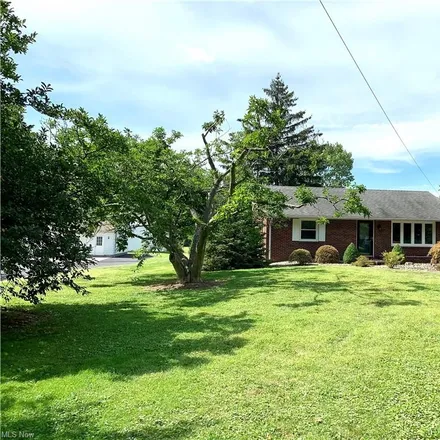 Buy this 3 bed house on 405 Howland Wilson Road in Trumbull County, OH 44484