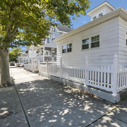 Buy this 2 bed house on Blue Diamond Motel in New Jersey Avenue, Wildwood Gables