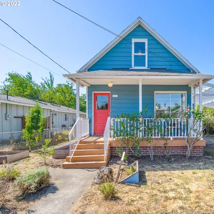 Buy this 2 bed house on 3517 Southeast 63rd Avenue in Portland, OR 97206