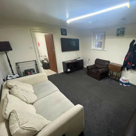 Rent this 3 bed apartment on Cumberland Court in Chapel Lane, Leeds