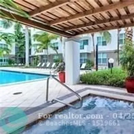 Image 7 - 2325 Northeast 65th Street, Fort Lauderdale, FL 33308, USA - Condo for sale