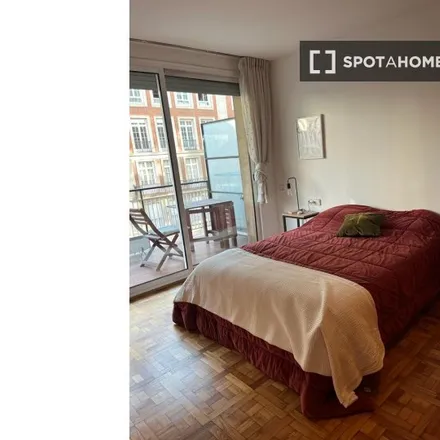 Rent this 4 bed room on Fitness Park in Travessera de Gràcia, 08001 Barcelona