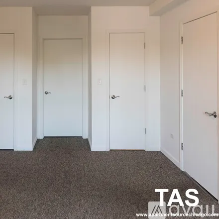 Image 9 - 1544 W Glenlake Ave, Unit 5G - Apartment for rent