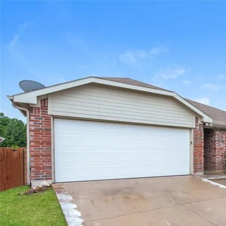 Rent this 4 bed house on 2818 Dusk Lane in Dallas, TX 75237