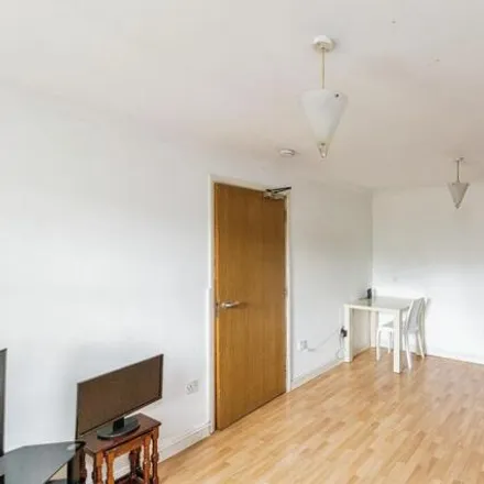 Image 6 - Sicey Avenue/Rolleston Road, Sicey Avenue, Sheffield, S5 6NL, United Kingdom - Apartment for sale