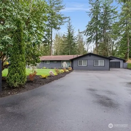 Buy this 6 bed house on 14243 Southeast 179th Place in Renton, WA 98058
