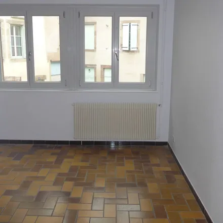 Image 2 - 55 Rue Victor Genoux, 70300 Luxeuil-les-Bains, France - Apartment for rent