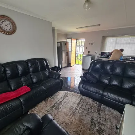 Image 1 - Charles Cilliers Street, Govan Mbeki Ward 30, Secunda, 2302, South Africa - Apartment for rent