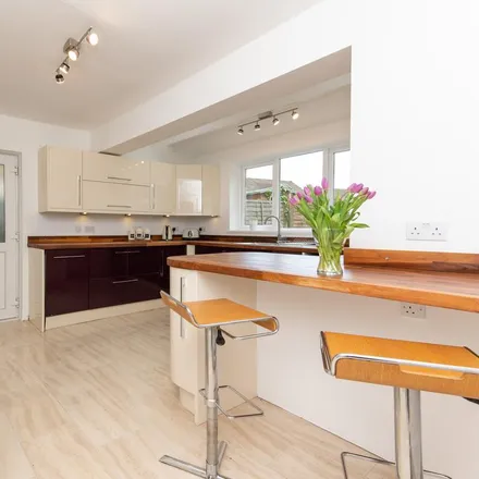 Rent this 3 bed house on Leighton Road in Bath, BA1 4NE