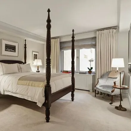 Image 9 - 1 East 69th Street, New York, NY 10021, USA - Apartment for sale