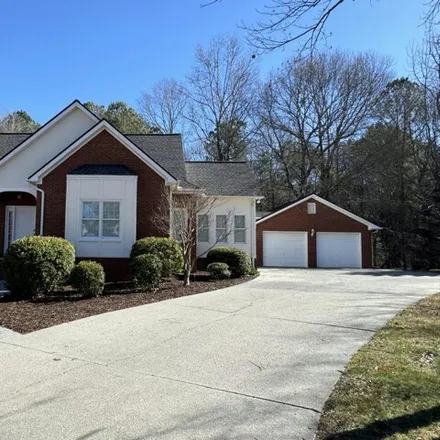 Buy this 3 bed house on 118 East Gateway Drive in Dalton, GA 30740