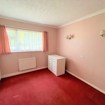Rent this 2 bed apartment on 19 Fern Brook Lane in Gillingham, SP8 4FX