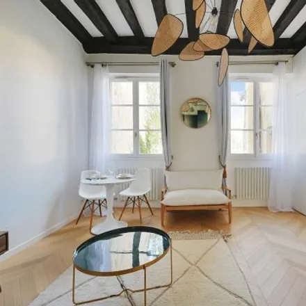Rent this studio apartment on 24 Rue des Rosiers in 75004 Paris, France