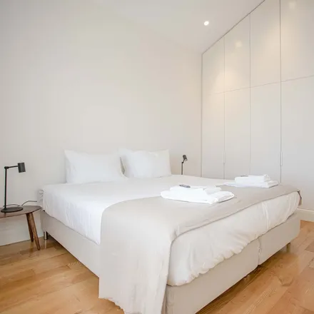 Rent this 2 bed apartment on Rua do Pilar 201 in 4430-109 Vila Nova de Gaia, Portugal