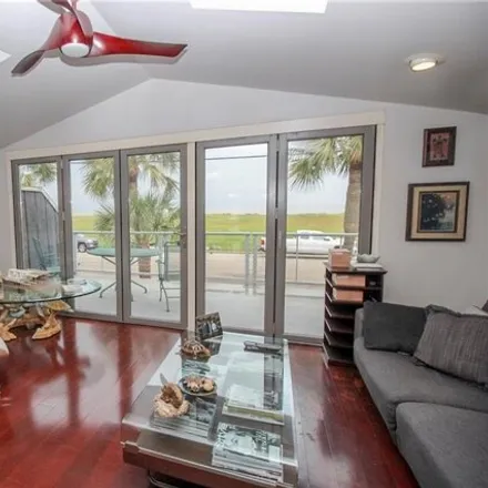 Image 4 - 8124 Breakwater Drive, New Orleans, LA 70124, USA - House for sale