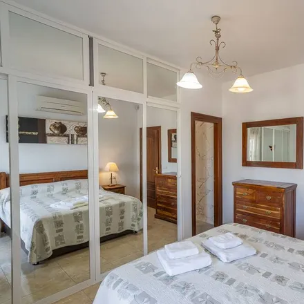Rent this 3 bed house on La Viñuela in UR 1AB Embalse, 29712 Cortijo Romero