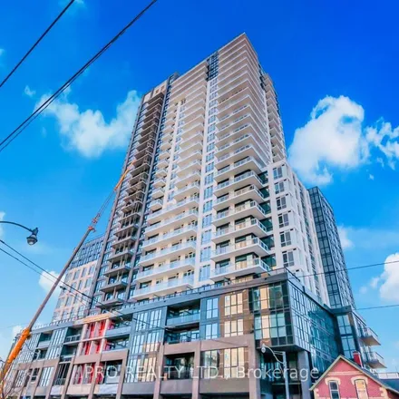 Image 9 - 2575 Danforth Avenue, Old Toronto, ON M4C 1L7, Canada - Apartment for rent