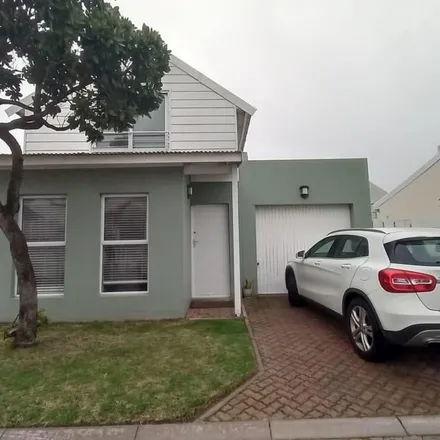 Rent this 3 bed apartment on Racecourse Road in Royal Ascot, Milnerton