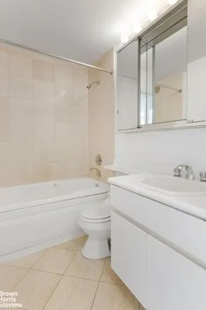 Image 4 - 366 West 11th Street, New York, NY 10014, USA - Condo for sale