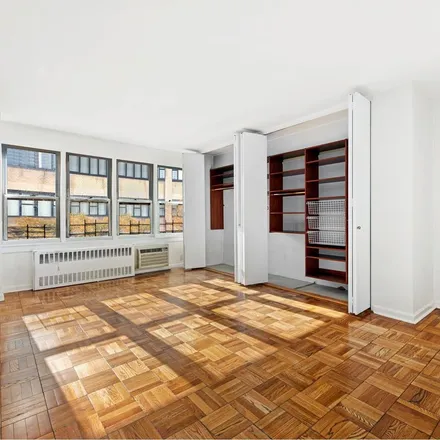 Image 2 - Murray Hill Mews, 159 East 37th Street, New York, NY 10016, USA - Apartment for rent