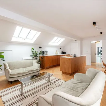 Rent this 2 bed apartment on The Jackalope in 43 Weymouth Mews, East Marylebone