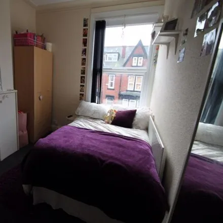 Image 7 - Alba Tyres, Back Manor Terrace, Leeds, LS6 1FT, United Kingdom - House for rent