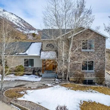 Buy this 11 bed house on 3800 Mountaintop Circle in Cedar Hills, Utah County