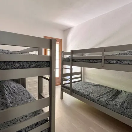 Rent this 4 bed house on 30240 Le Grau-du-Roi
