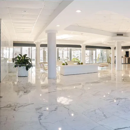 Image 2 - Crystal House Condominiums, 5055 Collins Avenue, Miami Beach, FL 33140, USA - Condo for rent