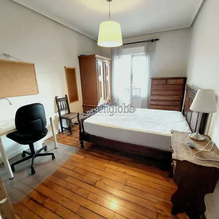 Image 3 - Calle Seminario, 33007 Oviedo, Spain - Apartment for rent