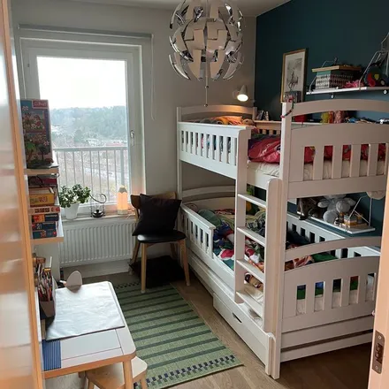 Rent this 4 bed apartment on Askims Kyrka in Skalldalsvägen, 436 55 Gothenburg