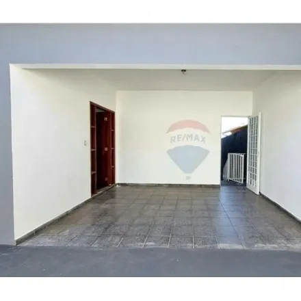 Buy this 2 bed house on Rua José Torres Filho in Jardim Peabiru, Botucatu - SP