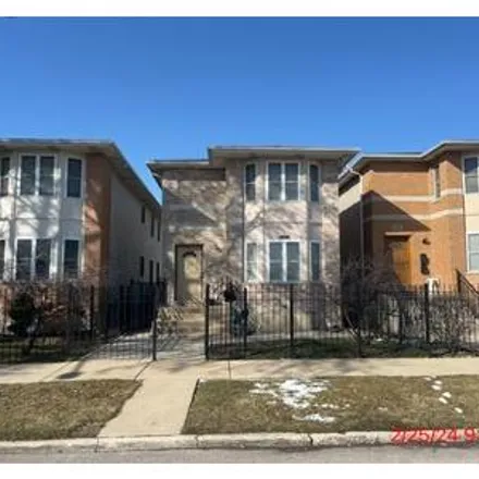 Buy this 6 bed apartment on 6203 South Loomis Boulevard in Chicago, IL 60636