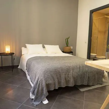 Rent this 4 bed apartment on Carrer d'en Quintana in 7, 08002 Barcelona