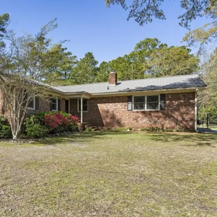 Buy this 3 bed house on 104 Lockwood Drive in Spooners Creek Harbor, Carteret County