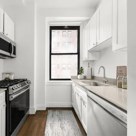 Image 3 - Astor Court Apartments, West 89th Street, New York, NY 10024, USA - Apartment for sale