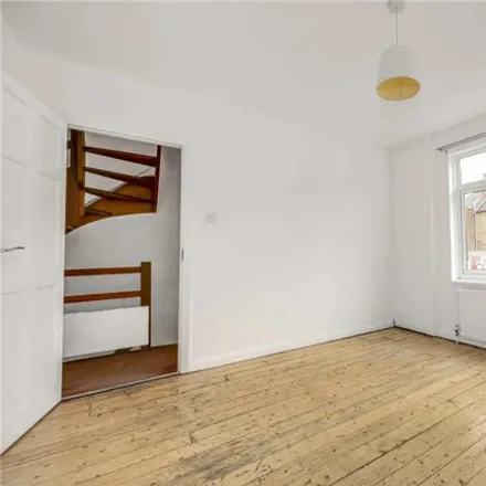 Image 5 - Norbury Baptist Church, Hatch Road, London, SW16 4PW, United Kingdom - Townhouse for sale