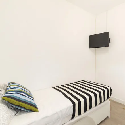 Rent this 8 bed room on Madrid in Calle Bremen, 17