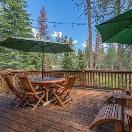 Image 4 - 14276 Swiss Lane, Truckee, CA 96161, USA - House for sale