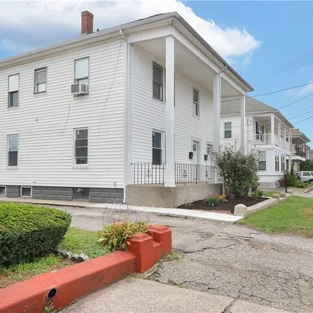 Image 2 - 223 Norfolk Avenue, Pawtucket, RI 02861, USA - Apartment for sale