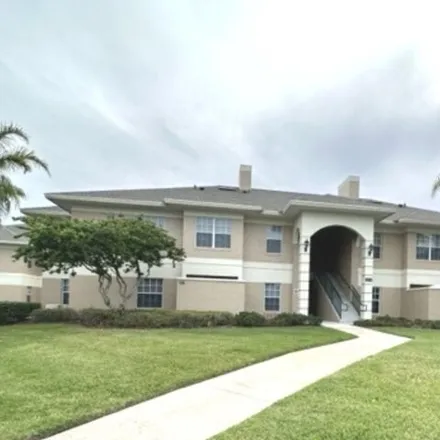 Rent this 2 bed condo on 1005 Eagle Pond Dr # 1005 in Winter Haven, Florida